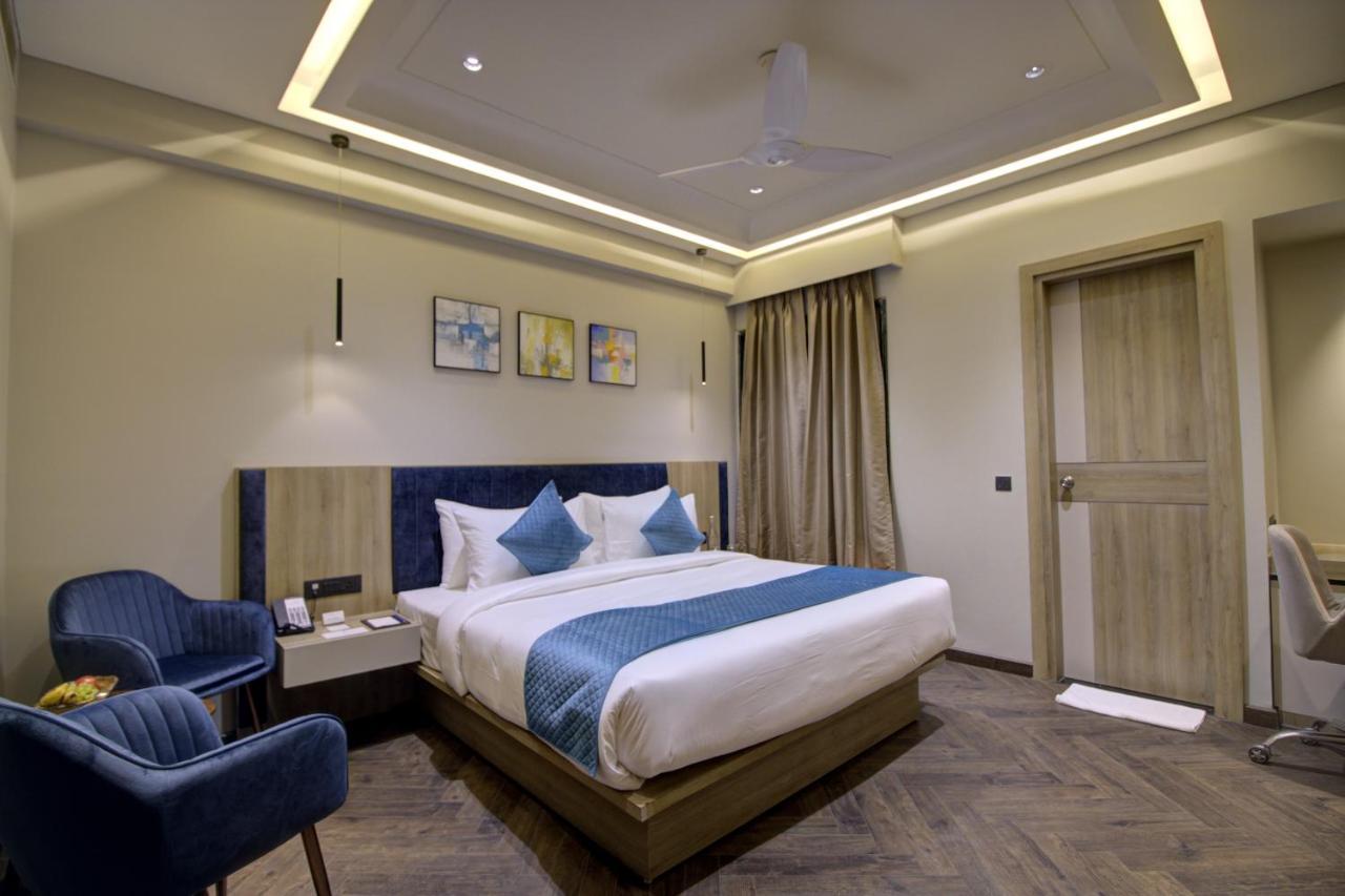 Cygnett Collection K K Hotel Faizabad Ngoại thất bức ảnh