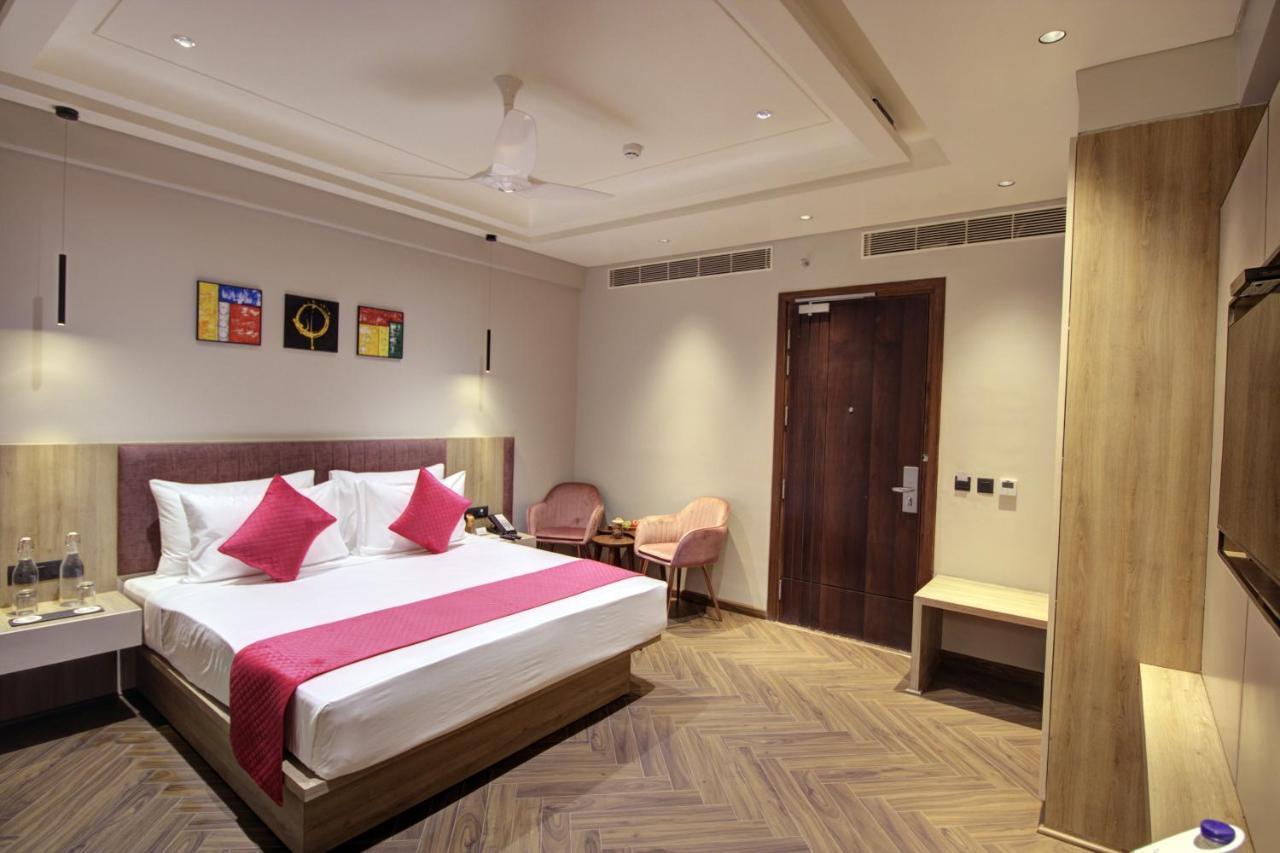 Cygnett Collection K K Hotel Faizabad Ngoại thất bức ảnh
