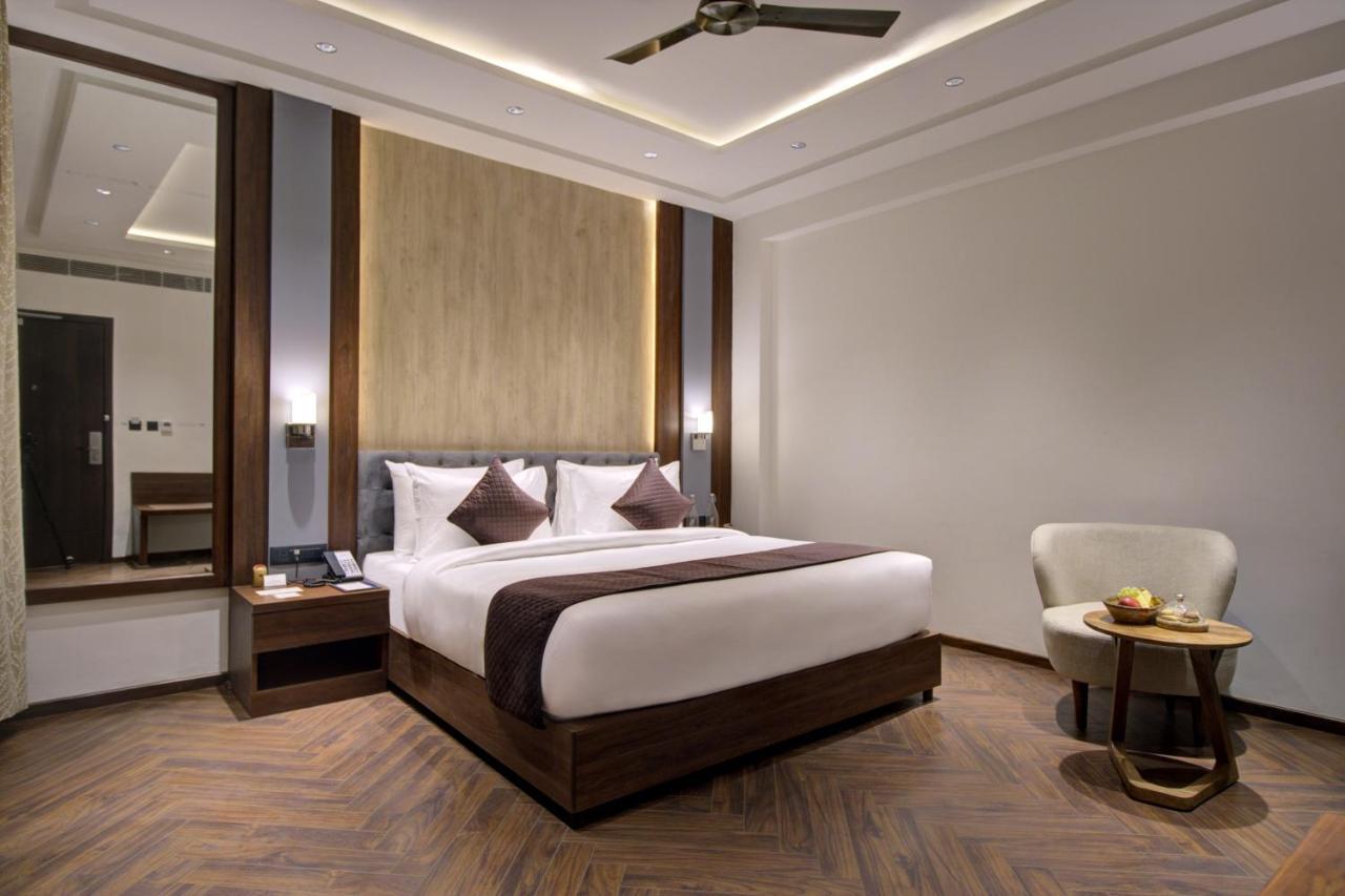 Cygnett Collection K K Hotel Faizabad Ngoại thất bức ảnh