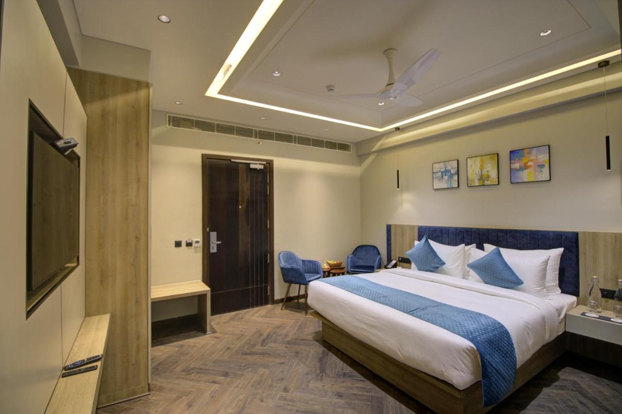 Cygnett Collection K K Hotel Faizabad Ngoại thất bức ảnh