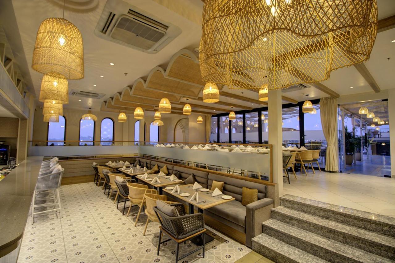 Cygnett Collection K K Hotel Faizabad Ngoại thất bức ảnh
